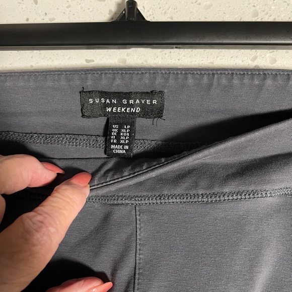 Susan Graver Weekend Gray Stretch Capri Pants Size LP - Picture 5 of 8